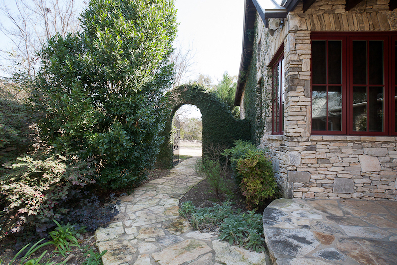 9 TX Hill Country Wineries With Lodging