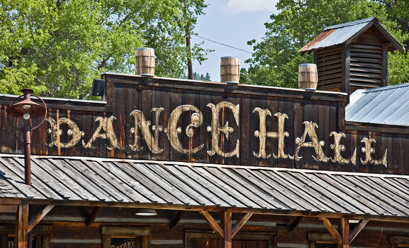 12 Hill Country Dance Halls